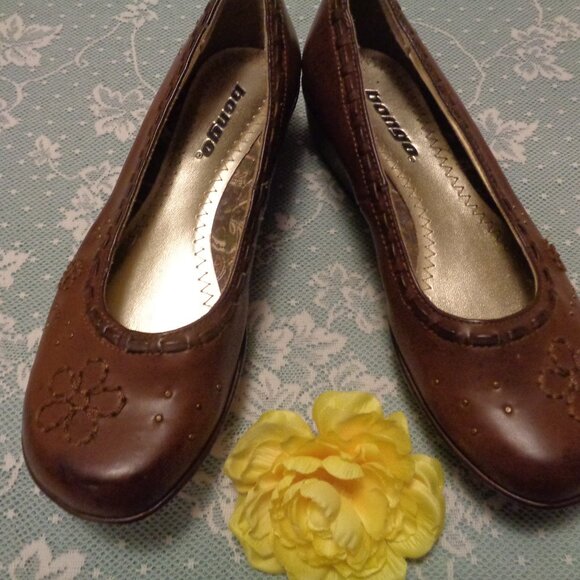 PRETTY GIRL TOOLED TEXTURED LEATHER LOOK WEDGED SHOES 7 - Picture 2 of 12